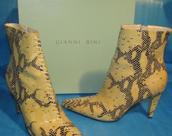 Vintage Gianni Bini Alexandra Faux Snakeskin Leather Ankle Boots, Womens Size 7.5 M