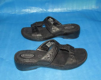 Vintage Dr Scholl's Black Leather T Strap Low Heel Slide Sandals Women's Size 7.5