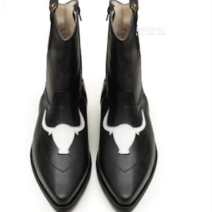 Mens Black Western Cowboy Boots Handmade – Leather Ankle Boots with Bull Horn Design & Side Zipper