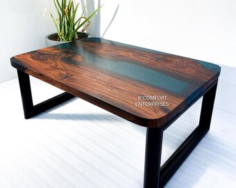 River-salontafel acaciahout: blauwe epoxyhars, geslepen rand