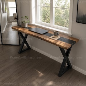 Escritorio moderno de madera natural con borde natural, mesa consola de epoxi negro, escritorio de computadora de madera a medida, escritorio de oficina artesanal con borde natural, mesa de entrada estrecha