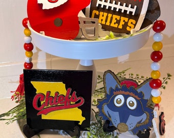 Kansas City Chiefs Football Alternate Tiered Tray Decor Bead Garland Helmet Wolf Mascot