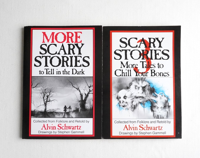 UNREAD 2 Alvin Schwartz scary Stories to Tell in the Dark Small