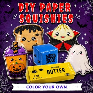 Może przedstawiać: Kolekcja papierowych zabawek typu squishy DIY, w tym tost z czarną polewą, pierożek wampir, herbata bąbelkowa z dynią, niebieska kostka z napisem NEED BOO! oraz żółte masło z napisem SPOOKED BUTTER 4 OZ. NET WT (113 G).