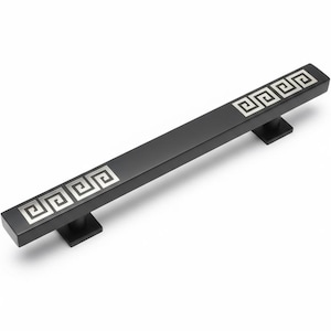 Handgjord mattsvart dörrhandtag – industriellt handtag med grekisk nyckel, 45 cm