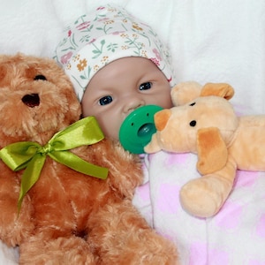 Muñeca bebé renacida de silicona realista de 43 cm (17") - Recién nacida con peso de 2,8 kg - Silicona platino 100 % - Incluye ropa y certificado de nacimiento