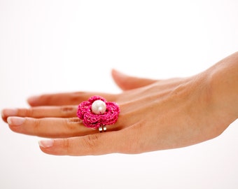 Hand crochet ring Pink rose with a pearl