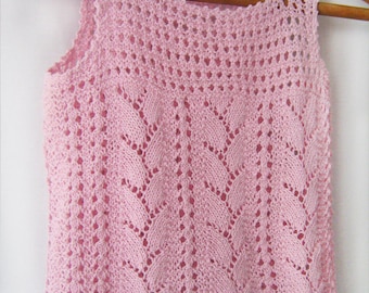 A pink butterfly-summer hand knitting top for girls