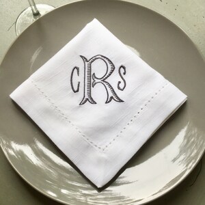 Monogrammed Cloth Napkins, Set of 4, Baroque, cloth wedding napkins, wedding linens, embroidered napkins, wedding gift, linen image 3