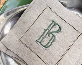Rachael Monogrammed Embroidered Cloth Napkins - Set of 4 napkins – White  Tulip Embroidery