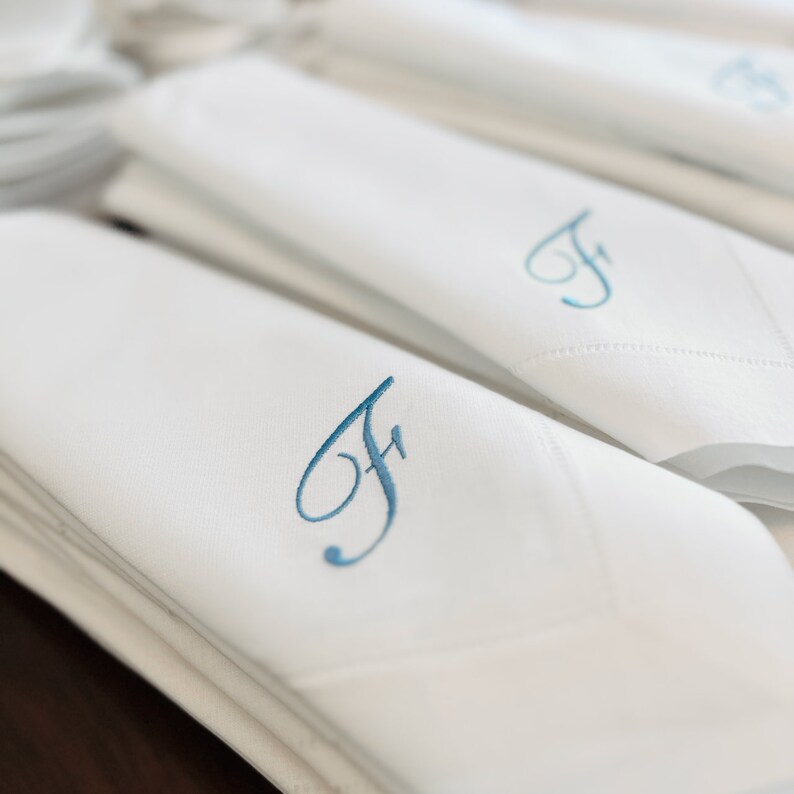 Set of 40, Bulk Monogrammed Cloth Wedding Napkins, Linen Napkins, 1 Letter monogram, Embroidered Blend Cloth Napkins, Cotton Napkins image 2