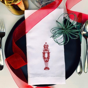 Nutcracker Cloth Dinner Napkins, nutcracker napkins, nutcracker decor, vintage christmas, nutcracker christmas napkins, nutcracker linens