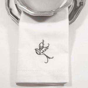 Bird Embroidered Cloth Napkins, Set of 4, dinner napkins, cottage napkins, bird napkins, embroidered napkins, cloth napkins, bird gift