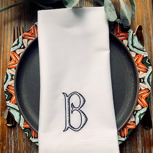 Baroque Monogrammed Embroidered Cloth Napkins, Set of 4, vintage monogrammed napkins, monogrammed cloth napkins, wedding gift, Set of 4