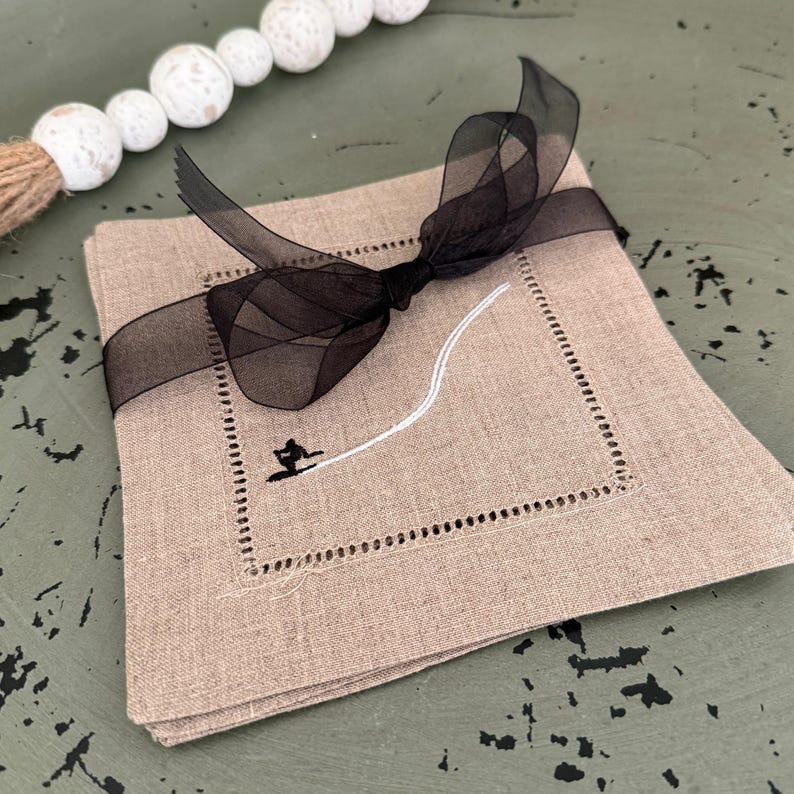 WhiteTulipEmbroidery Napkins - Thumbnail 2