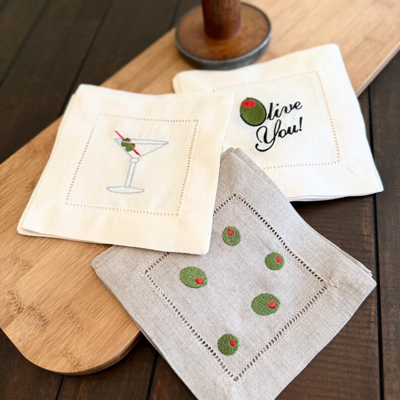 WhiteTulipEmbroidery Martini Cocktail Napkins