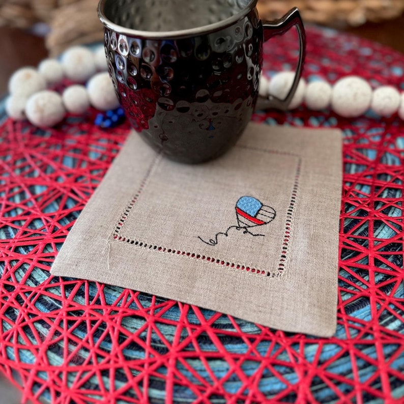 WhiteTulipEmbroidery Cocktail Napkins