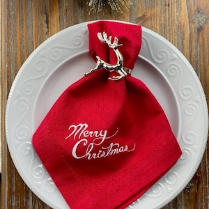 Merry Christmas Cloth Napkins, Set of 4, Christmas napkins, Christmas Dinner Napkins, Christmas Embroidered Napkins image 1