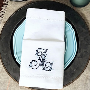 Delicate Floral Monogrammed Embroidered Cloth Napkins, Set of 4, Floral elegant monogrammed napkins, ornate monogrammed napkins, elaborate