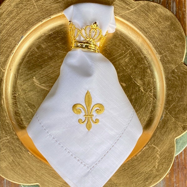 Fleur De Lis Embroidered Cloth Dinner Napkins, Set of 4, Fleur De Lis napkins, party napkins, mardi gras napkins, mardi gras party