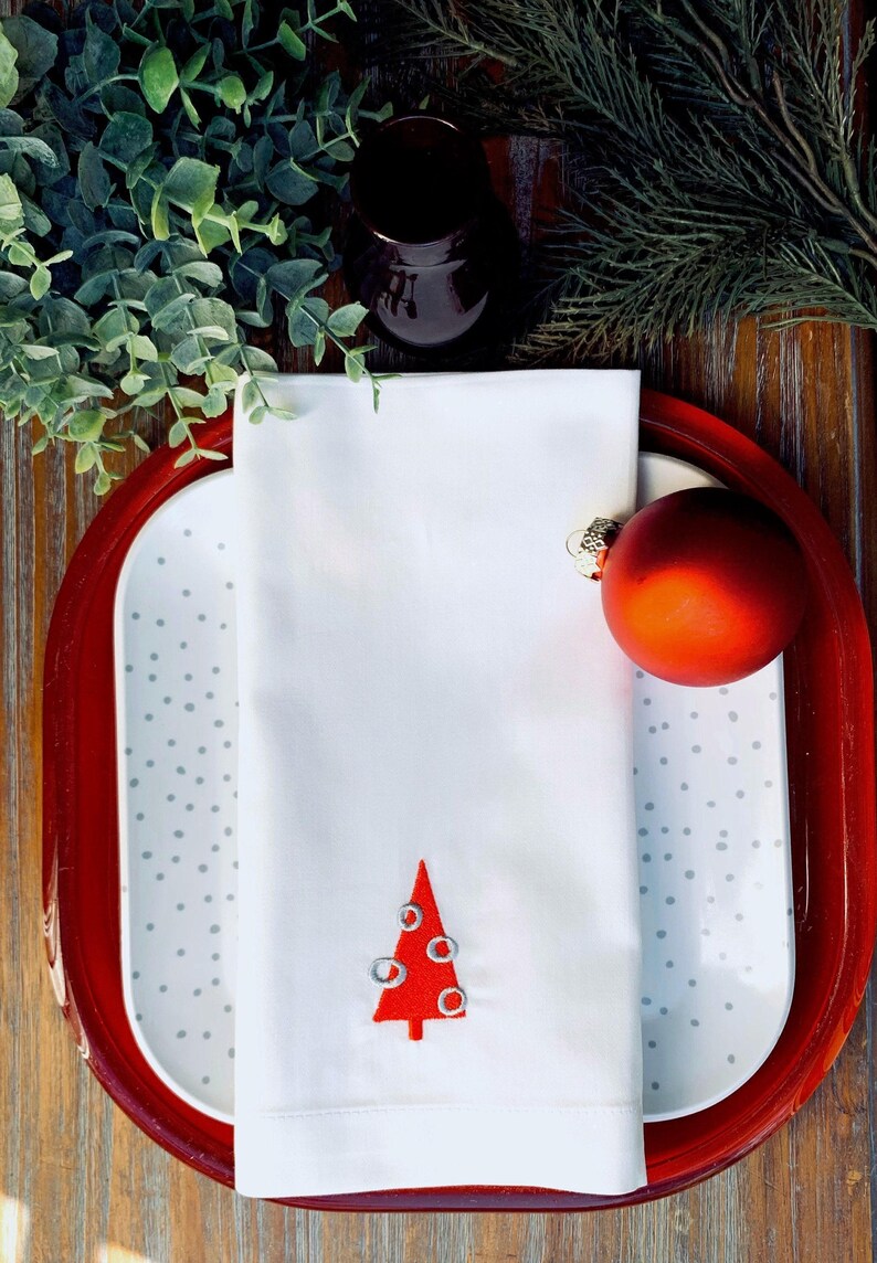 WhiteTulipEmbroidery Cloth Napkins