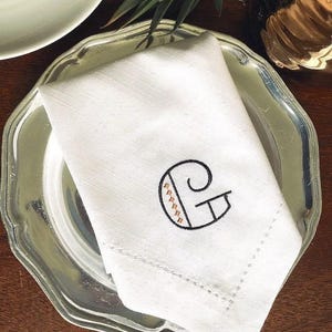 Art Deco Monogrammed Cloth Napkins,  Set of 4, modern monogram, monogrammed napkins, wedding gift, table linens, linen napkins, Set of 4