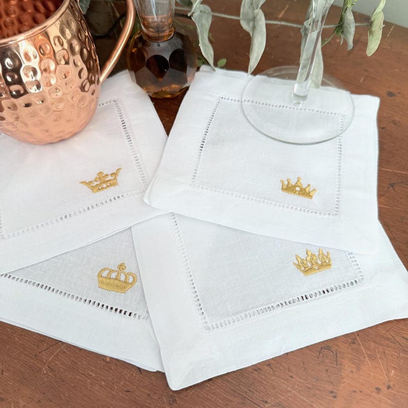 WhiteTulipEmbroidery Crown Cocktail Napkins - Thumbnail 2