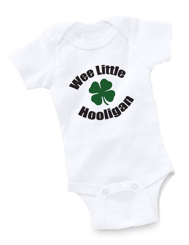 Wee Little Hooligan Bodysuit Baby Shower Gift Funny Boy Girl Irish Ireland Soccer Clover St Patrick/'s Geek Cute Uncle Grandma Grandpa