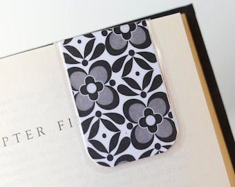 Flower Bookmark - Magnetic Bookmark - Black and White Gift - Gift For Teachers - Laminated Bookmark - Unique Gift - Bookmark - Gift For Her