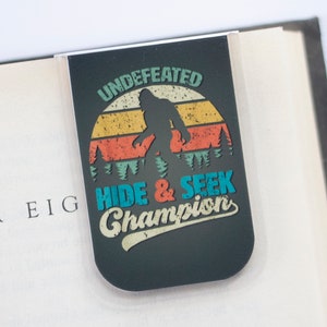Bigfoot Magnetic Bookmark, Gift Under 5, Stocking Stuffers, For Dad, For Him, Party Favors, Sasquatch, Pacific Northwest, Retro
