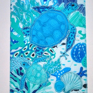 TORTUGAS MARINAS ARRECIFE DE CORAL Postal grande de tela de 5x7 Cumpleaños Mamá Regalo Familiar Ella Él Amigo Agradecimiento *Aqua Verdes y Azules*