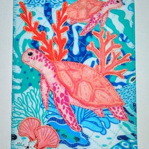 TORTUGAS MARINAS ARRECIFE DE CORAL Postal grande de tela de 5x7 Cumpleaños Mamá Regalo Familiar Ella Él Amigo Gracias *Agua Verdes Azules Corales*