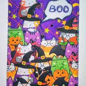 Cartão postal de tecido Halloween Boo Cats Pumpkins 4x6 para ela, ele, filho, netos, parentes, amigos *Casa mal-assombrada, abóboras, morcego, gato preto*