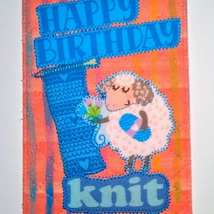 HAPPY BIRTHDAY KNIT Fabric 100x120 Postkarte Geburtstag Her relativ Friend Quilt Applikation * Stricken Nähen relativer Freund* SCHAFE YRN
