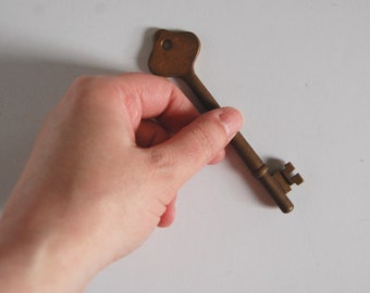under lock and skeleton key under lock and skeleton key