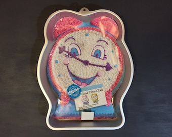 Wilton Cake Pan Clock, Anthropomorphic Good-Time Clock