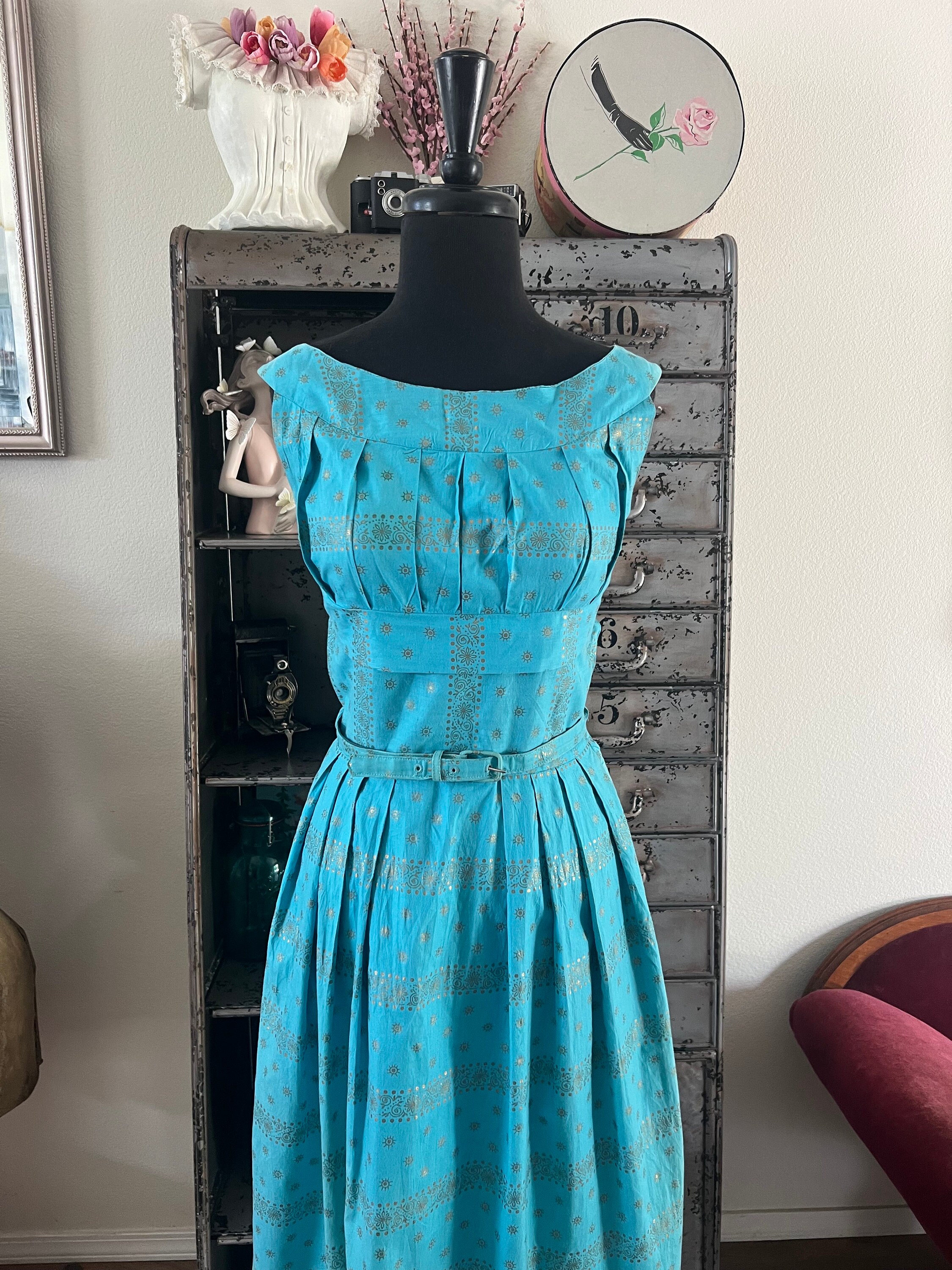 cocktail dress What does cocktail dress mean? A guide to the dress code