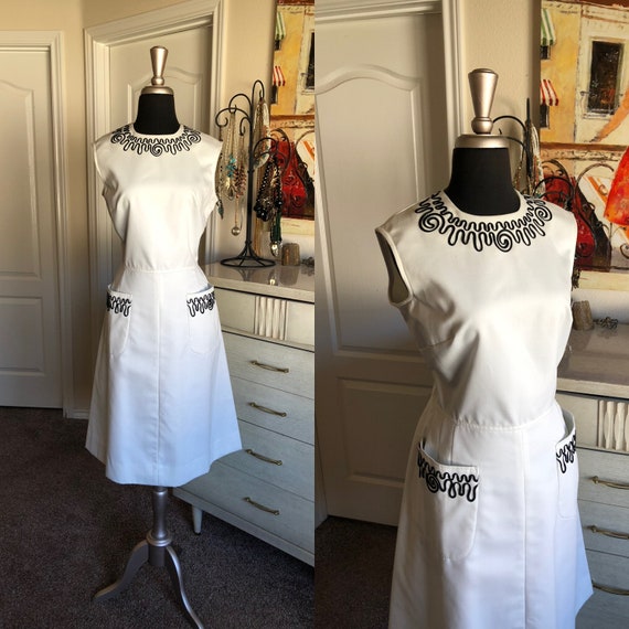 Vintage 1960's White Pat Premo Dress with Black So