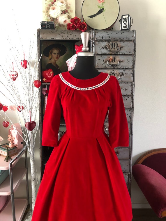 Vintage 1950's Cherry Red Velvet Cocktail Dress S… - image 8