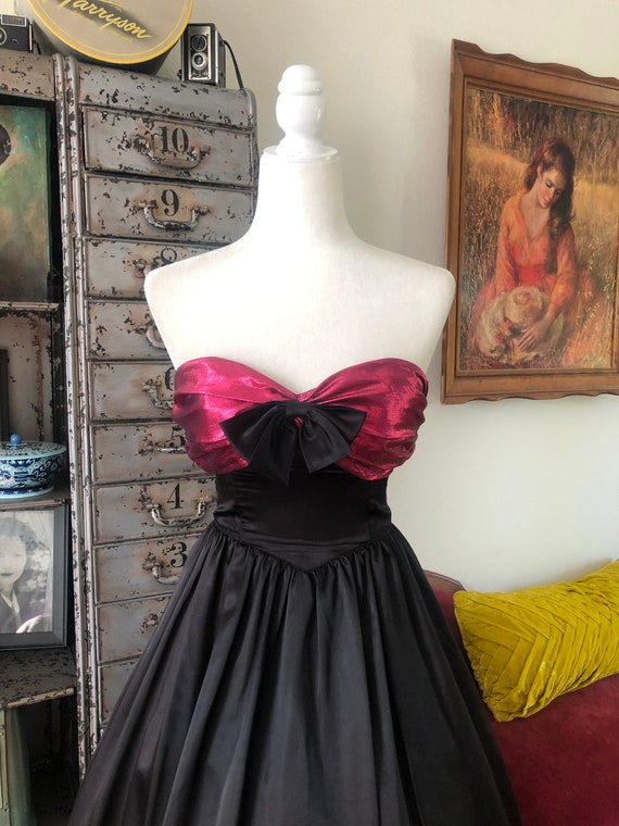 Vintage 1980's Gunne Sax Black and Pink Party Dre… - image 9