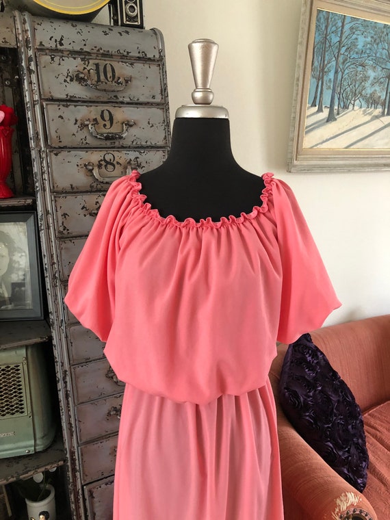 Vintage 1970's Bubble Gum Pink Dress with Flutter… - image 3