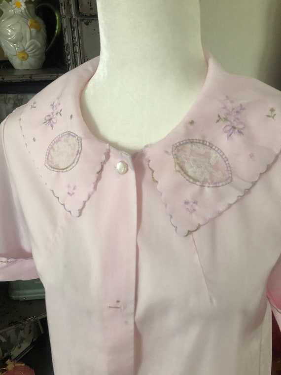 Vintage 1960's 70's Pale Pink House Dress with Fl… - image 2