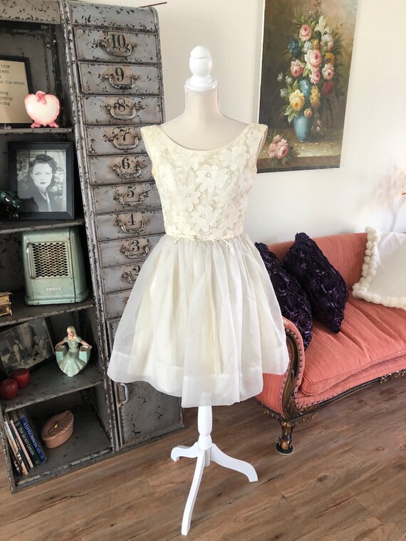 Vintage 1950's 60's Cream Lace Bodice Cocktail Dr… - image 7