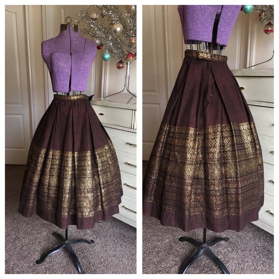 Vintage 1950's Brown and Gold Hand Woven Pleated B