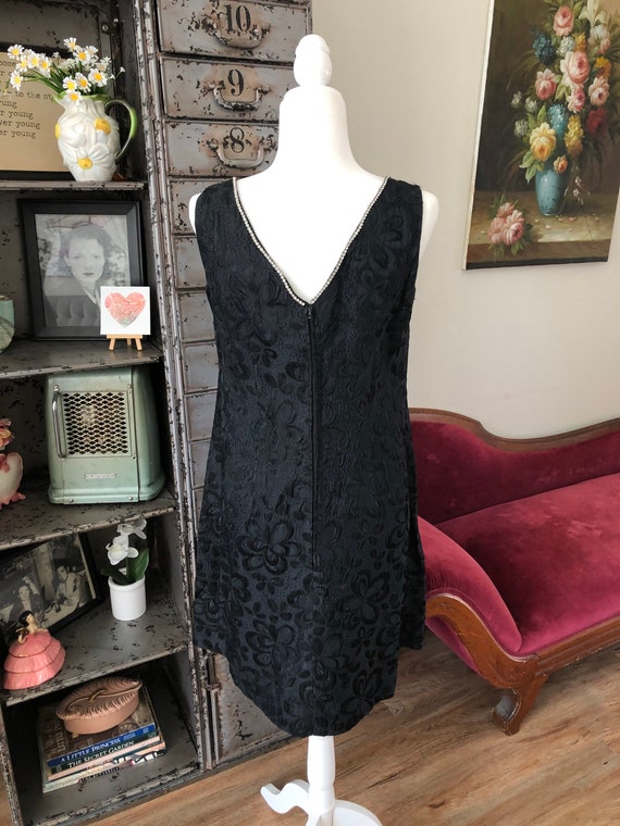 Vintage 1960's Black Raised Floral Print Dress M/L - image 2