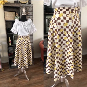 Vintage 1950&#39;s Chocolate and Almond Novelty Print Skirt XS