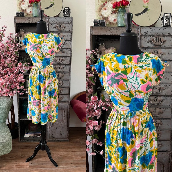 1950's 60's Mode O Day Vibrant Floral Print Dress XS