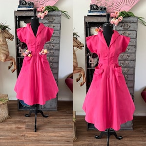 Vintage 1950's Hot Pink Taffeta Dress with Over-Sized Pockets Small