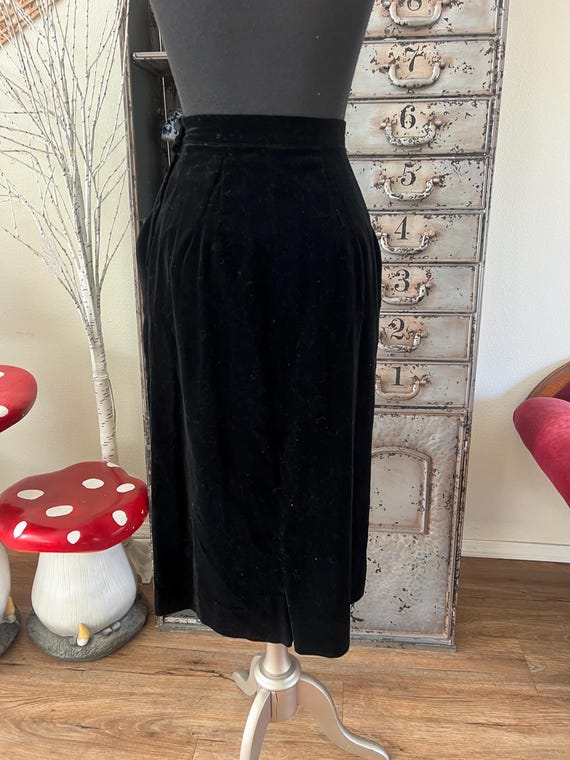 N30 Jupe droite noire velours ras CAROLINE ROHMER T.42 Black velvet skirt sz L