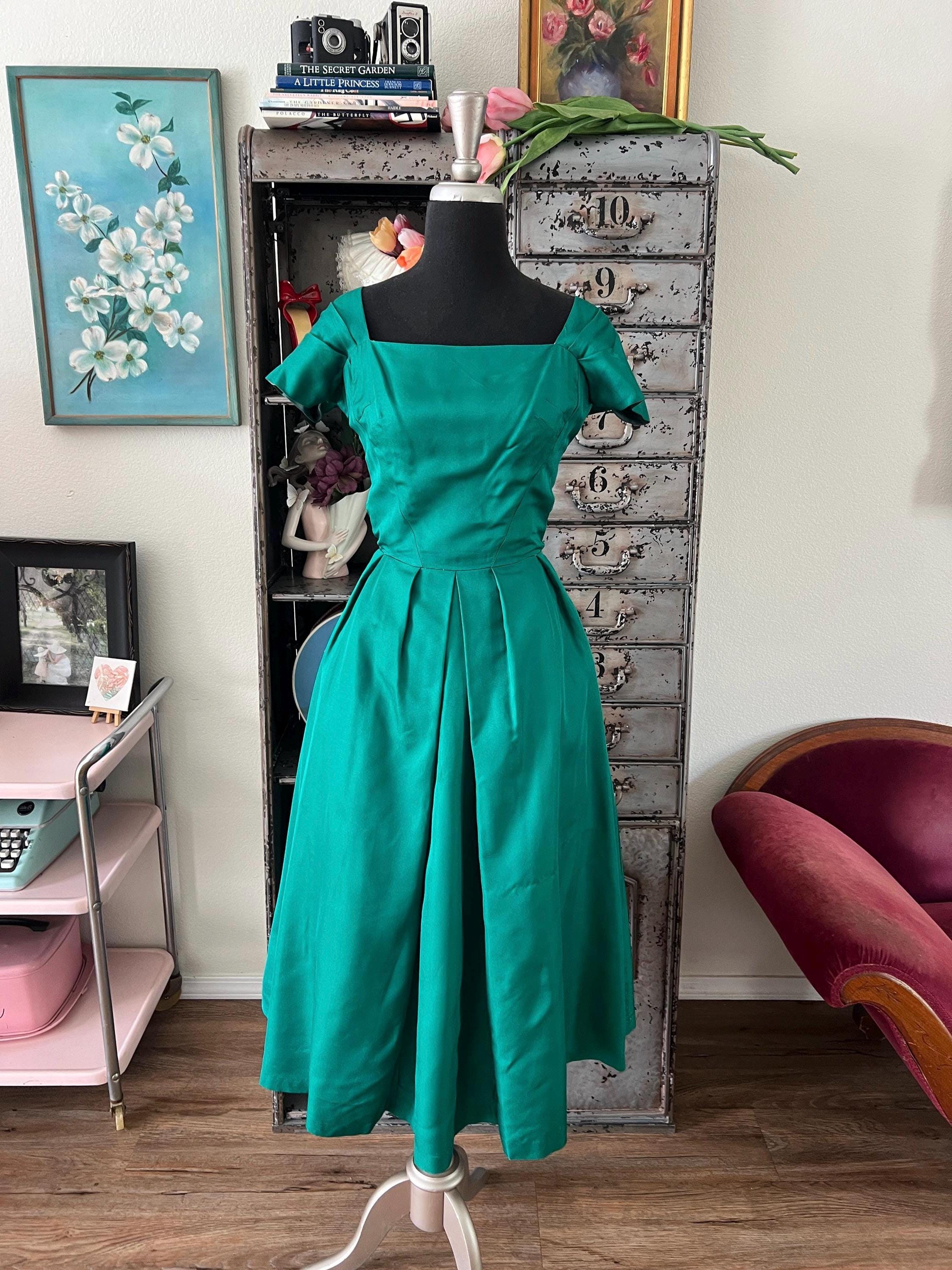 vintage cocktail dress Timormode 1950s for Women Retro Dresses Audrey Hepburn Style Rockabilly Swing Evening Prom Tea Party Dress TM10084Black S : Clothing, Shoes & Jewelry Here you can find timely updates of various retro styles The Ultimate 1950's Red Silk